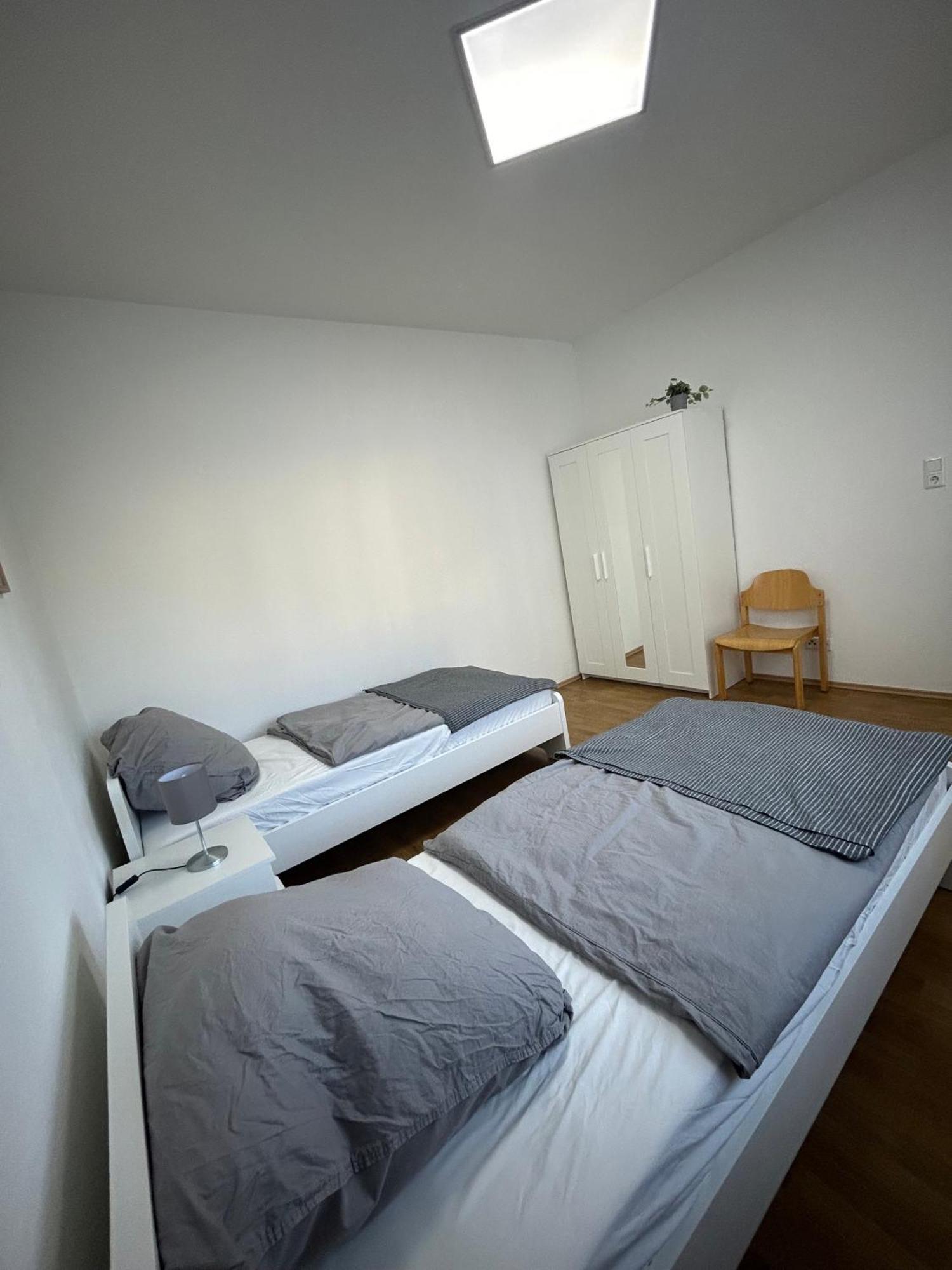 Gemuetliche Ferienwohnung - Voll Ausgestattet, Zentral Aber Ruhig ! Wuppertal Exteriör bild