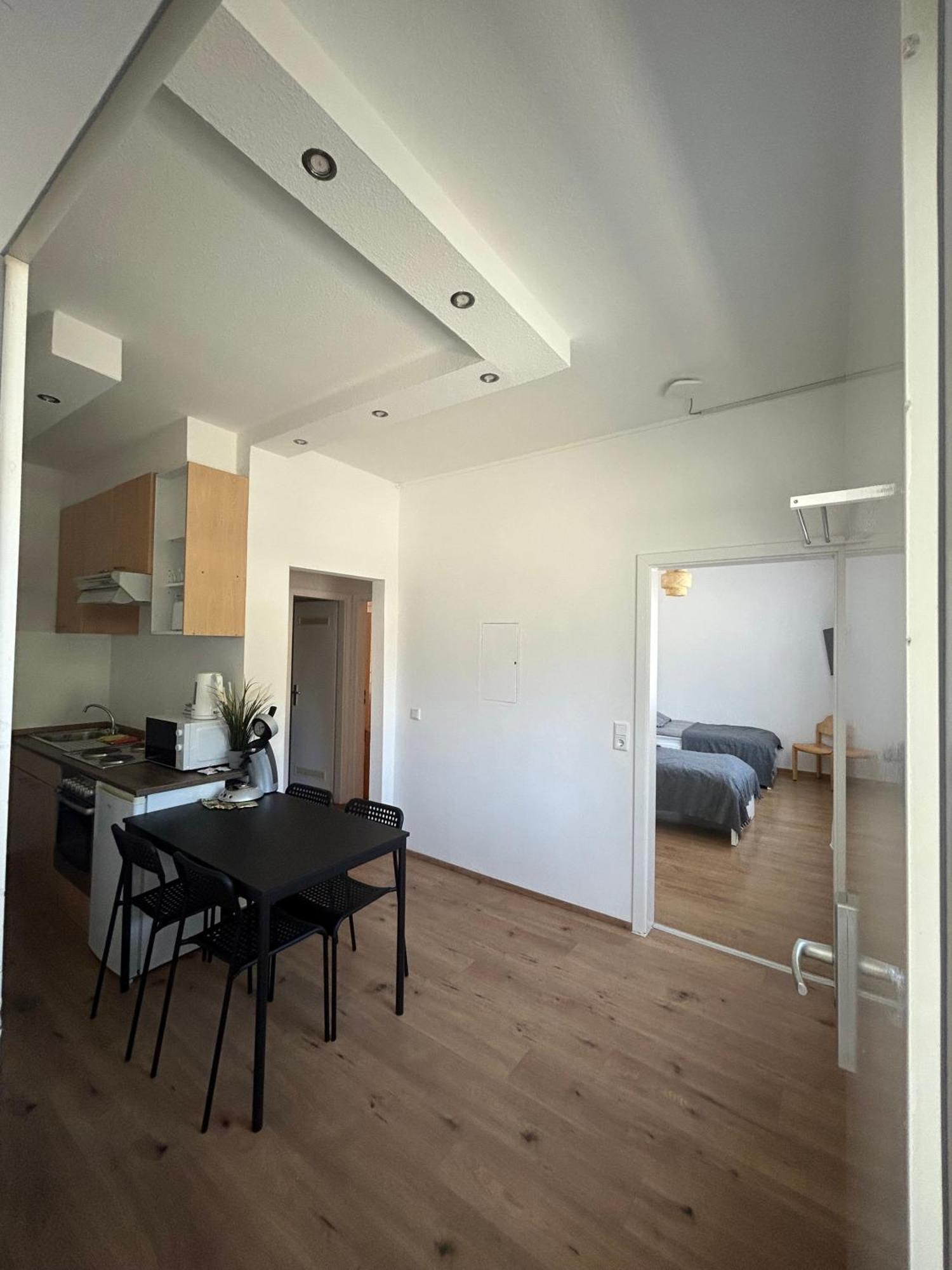 Gemuetliche Ferienwohnung - Voll Ausgestattet, Zentral Aber Ruhig ! Wuppertal Exteriör bild